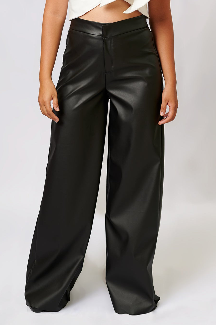 Pantalón Cuerina Negro